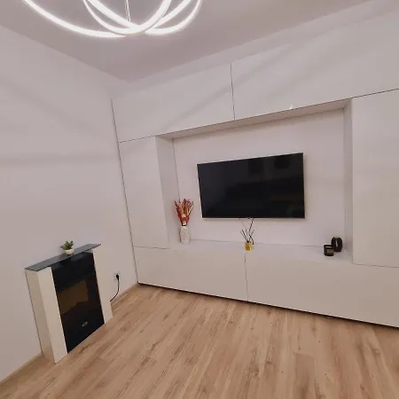 25 Luxury Apartament Bucharest Exterior photo