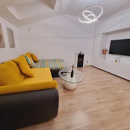 25 Luxury Apartament Bucharest Exterior photo
